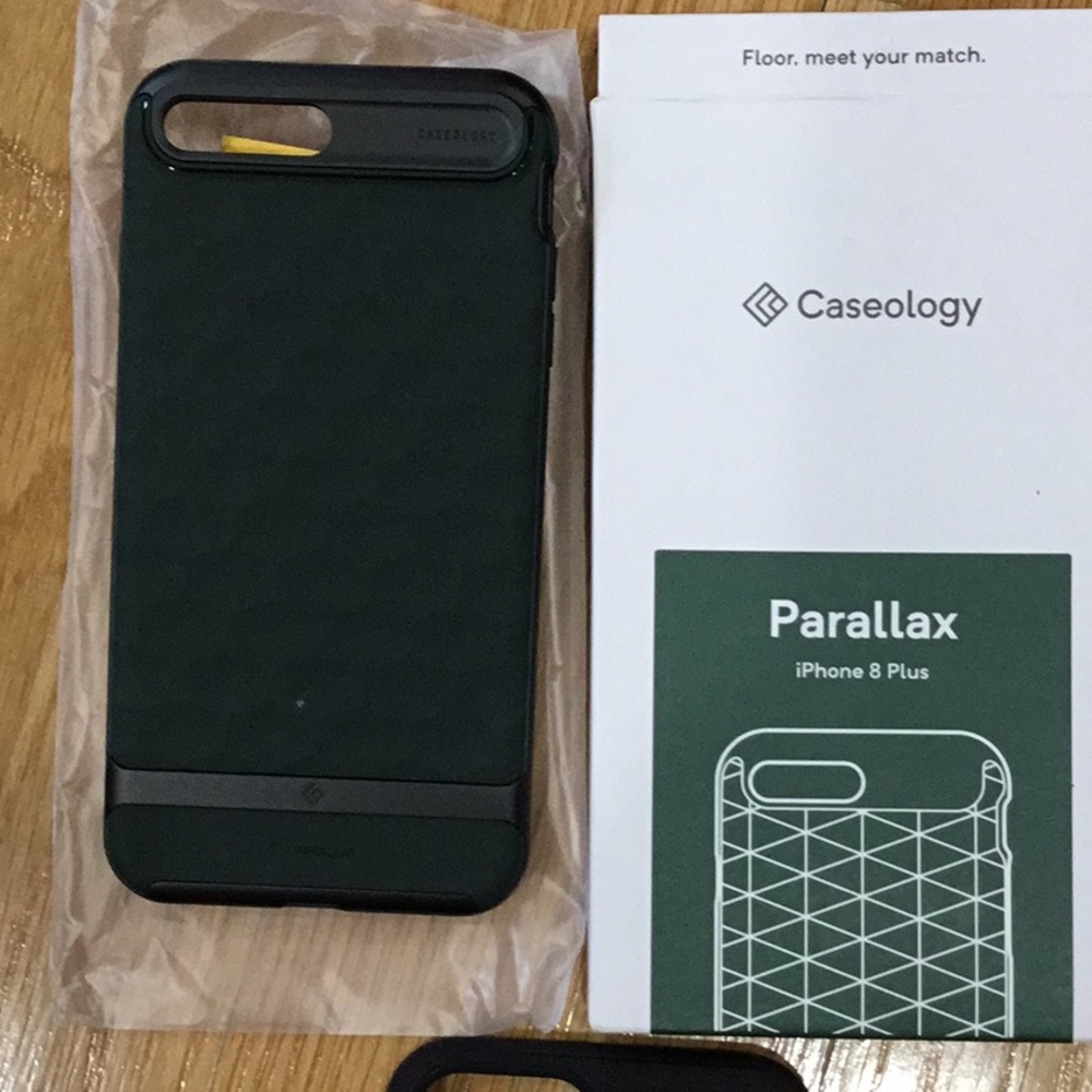 iPhone 8 Plus cases - Picture 2 of 4
